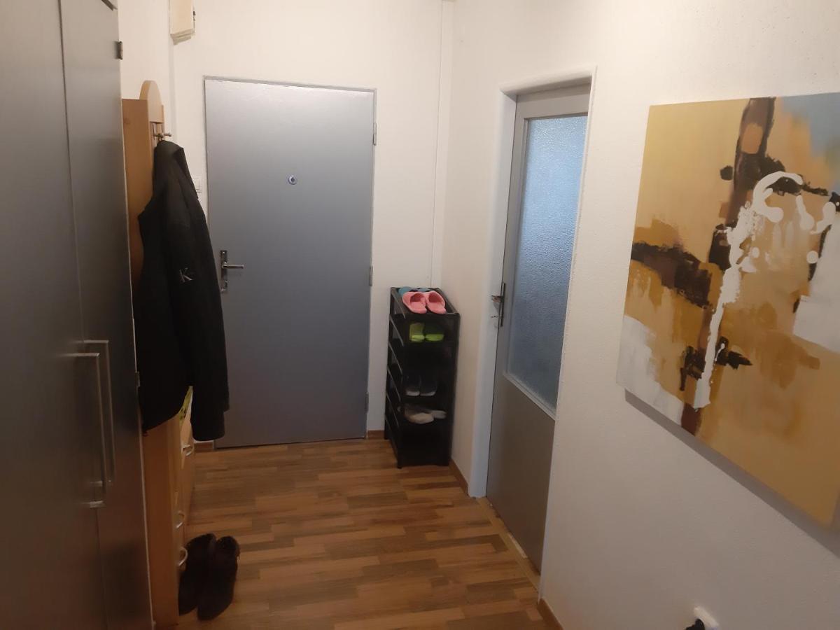 Prague Apartment In Most Near Golf Club, Aqua-Hipo-Autodrom In Most Buitenkant foto